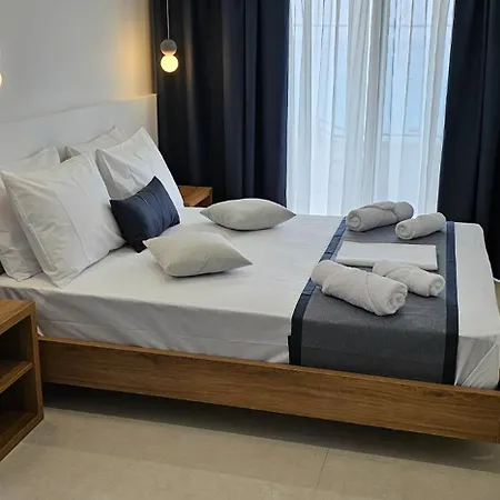 Dg Luxury * Makrýgialos