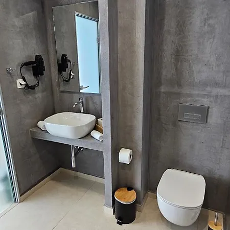 Dg Luxury * Makrýgialos