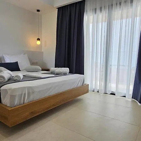 Dg Luxury Apartment Makrýgialos