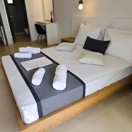 Dg Luxury Apartment Makrýgialos