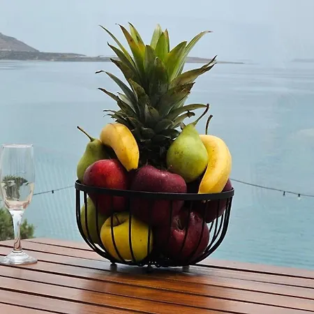 Dg Luxury Makrýgialos