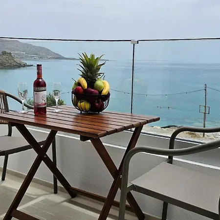 Dg Luxury Apartment Makrýgialos